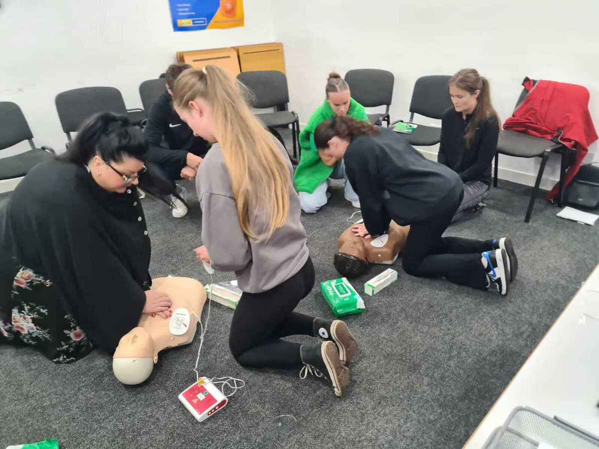 Basic Life Support (BLS) training in Belfast